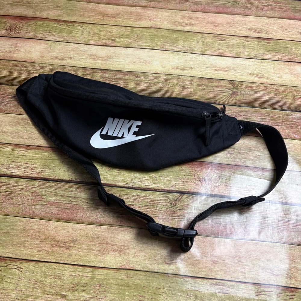 Nike Heritage Hip Pack Black White Waist Bag Fanny Pack BA5750-010